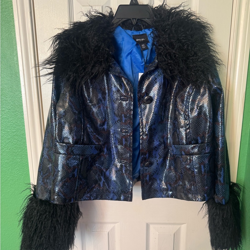 Nasty Gal Metallic Blue Blazer with Black Faux Fur missing a button